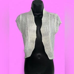 Candie’s white-cream shrug - New with Tags